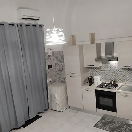 House Luroke Apartment