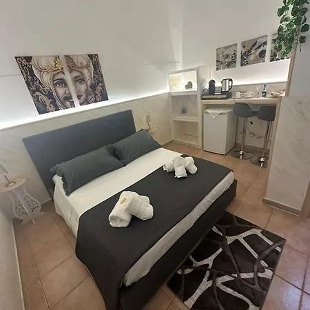 House Luroke * Catania