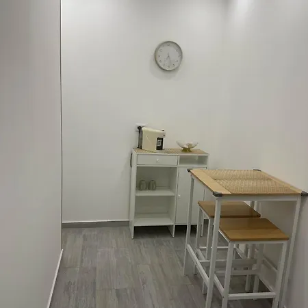 House Luroke Apartment
