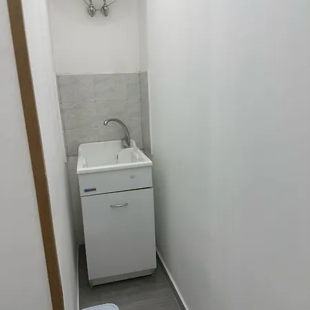 Apartment House Luroke *