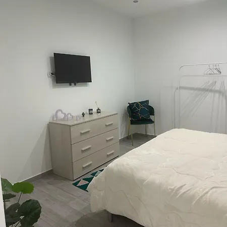 House Luroke Catania-Fontanarossai nemzetközi repülőtér