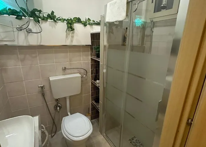 Lägenhet House Luroke *